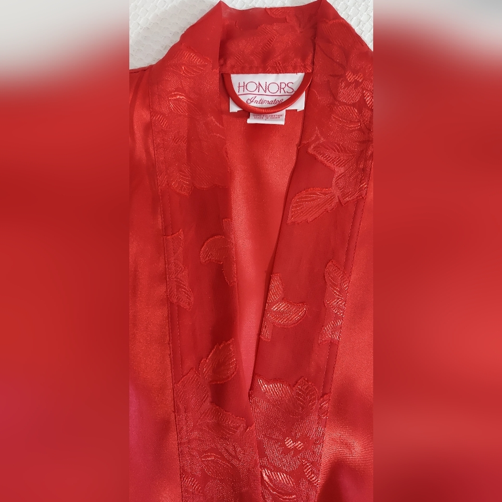 Honors Intimates Red Satin Robe - Picture 5 of 6